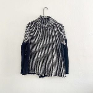 Guess XS black White Funnel Neck Split Back Sweatr